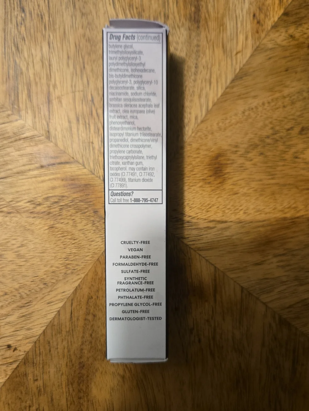 bareMinerals Barepro Matte Concealer In Light Neutral (#250).
